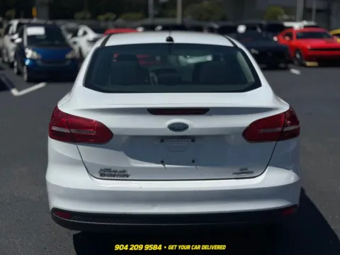 More photos of 2016 Ford Focus SE at AUTOLAND, FL