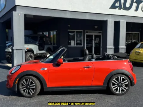More photos of 2019 MINI Cooper S Signature at AUTOLAND, FL