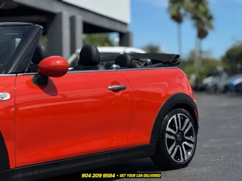 More photos of 2019 MINI Cooper S Signature at AUTOLAND, FL