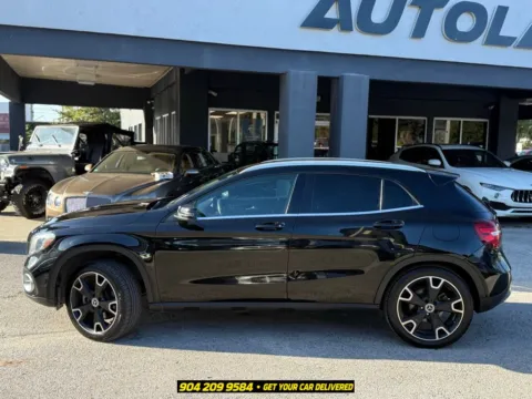 More photos of 2020 Mercedes-Benz GLA 250 at AUTOLAND, FL