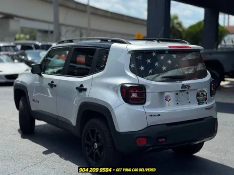 More photos of 2017 Jeep Renegade Trailhawk at AUTOLAND, FL
