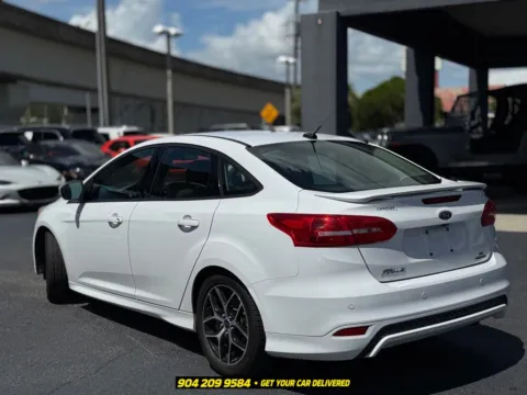 More photos of 2015 Ford Focus SE at AUTOLAND, FL