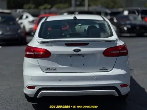 More photos of 2015 Ford Focus SE at AUTOLAND, FL