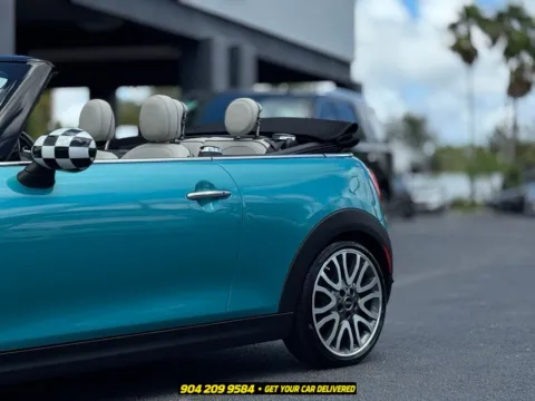 More photos of 2018 MINI Cooper S at AUTOLAND, FL