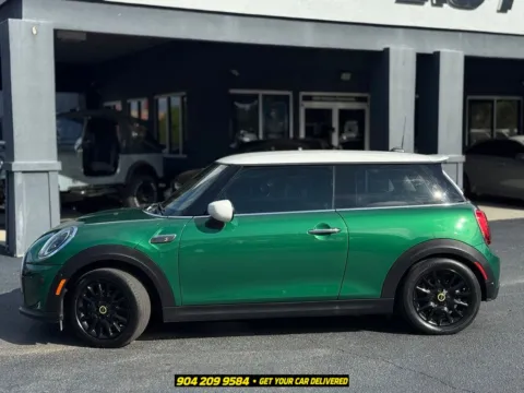 More photos of 2022 MINI Cooper SE Electric Cooper SE at AUTOLAND, FL