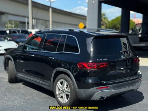 More photos of 2021 Mercedes-Benz GLB 250 at AUTOLAND, FL