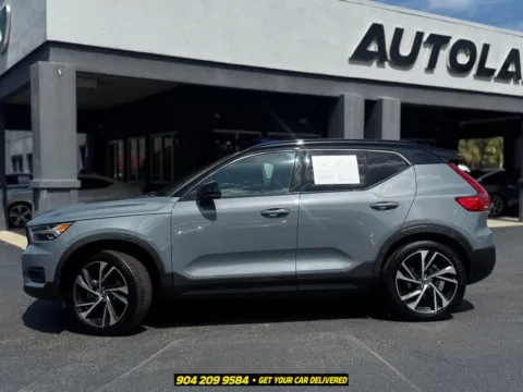 More photos of 2022 Volvo XC40 R-Design at AUTOLAND, FL