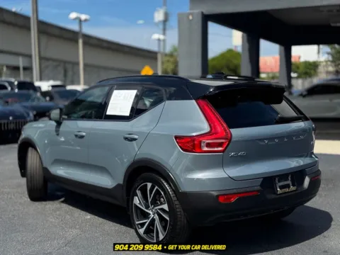 More photos of 2022 Volvo XC40 R-Design at AUTOLAND, FL