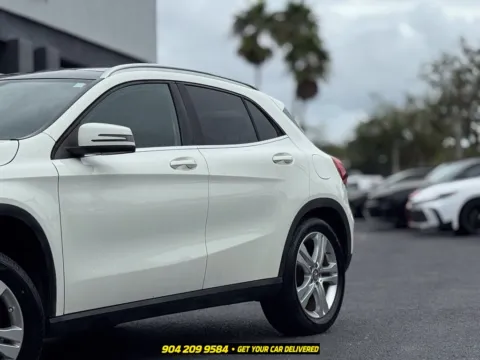 More photos of 2015 Mercedes-Benz GLA 250 at AUTOLAND, FL