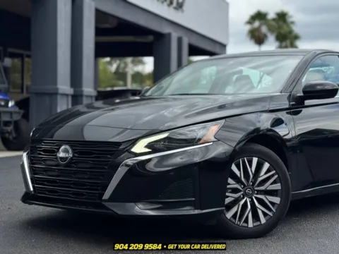 Photos of 2023 Nissan Altima 2.5 SV for sale in Jacksonville, FL at AUTOLAND