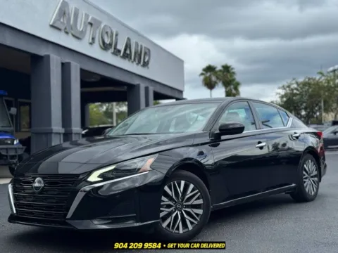 Black 2023 Nissan Altima 2.5 SV for sale in Jacksonville, FL