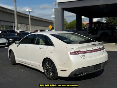 More photos of 2020 Lincoln MKZ Standard at AUTOLAND, FL