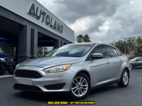 Silver 2017 Ford Focus SE for sale in Jacksonville, FL
