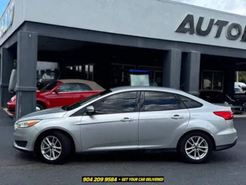 Photos of 2017 Ford Focus SE for sale in Jacksonville, FL at AUTOLAND