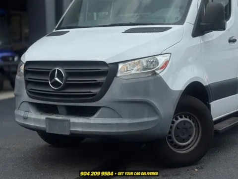 Photos of 2021 Mercedes-Benz Sprinter 2500 Passenger 170 WB for sale in Jacksonville, FL at AUTOLAND