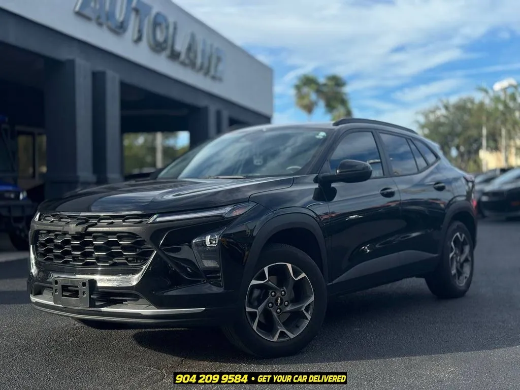 Black 2025 Chevrolet Trax LT for sale in Jacksonville, FL