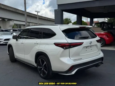 More photos of 2021 Toyota Highlander XSE at AUTOLAND, FL