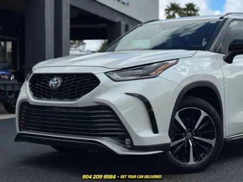 Photos of 2021 Toyota Highlander XSE for sale in Jacksonville, FL at AUTOLAND