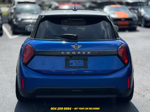 More photos of 2025 MINI Cooper S Signature at AUTOLAND, FL