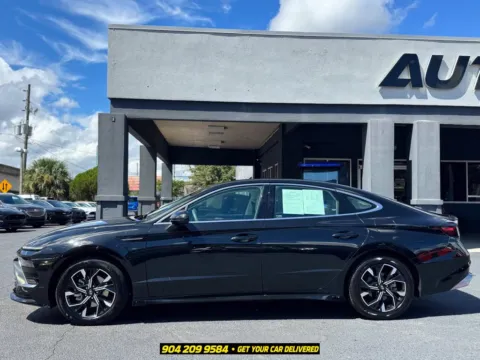More photos of 2025 Hyundai Sonata SEL at AUTOLAND, FL