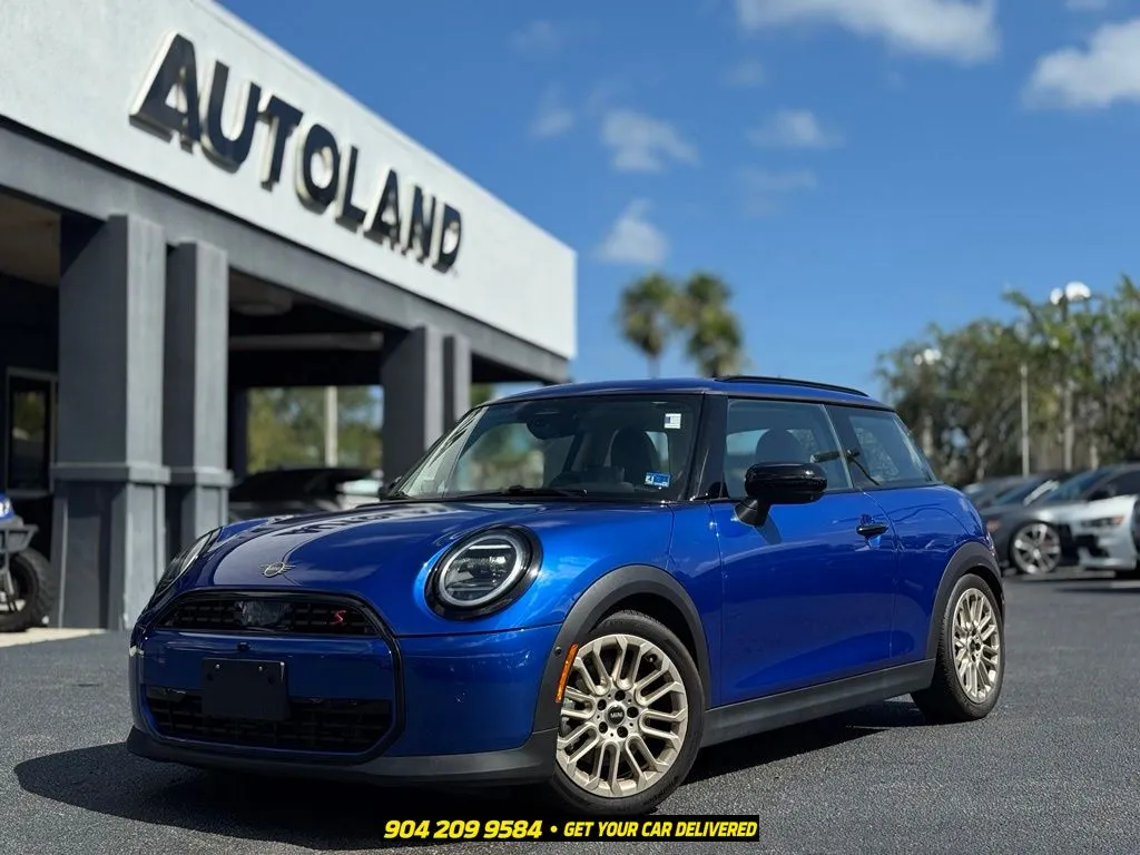 2025 MINI Cooper S Iconic
