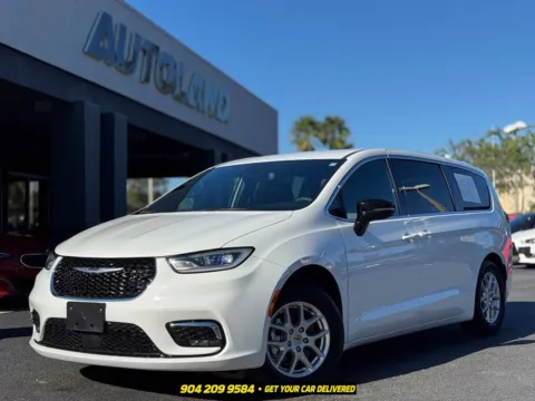 Photos of 2025 Chrysler Pacifica Select for sale in Jacksonville, FL at AUTOLAND