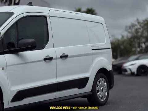 More photos of 2022 Ford Transit Connect XL at AUTOLAND, FL