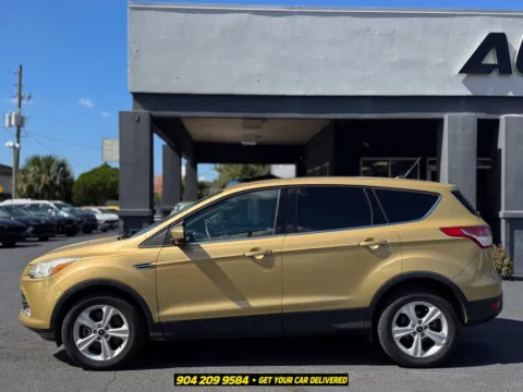 More photos of 2015 Ford Escape SE at AUTOLAND, FL