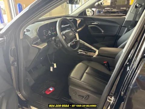 More photos of 2025 Audi Q5 2.0T Premium at AUTOLAND, FL