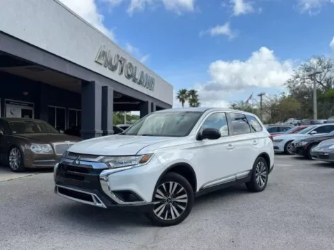 White 2020 Mitsubishi Outlander ES for sale in Jacksonville, FL