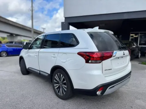 More photos of 2020 Mitsubishi Outlander ES at AUTOLAND, FL