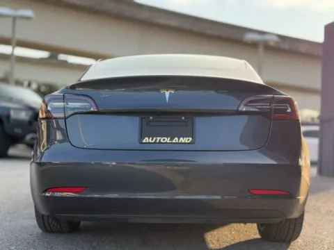 More photos of 2022 Tesla Model 3 at AUTOLAND, FL