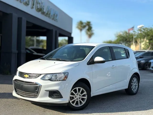 White 2020 Chevrolet Sonic LT for sale in Jacksonville, FL