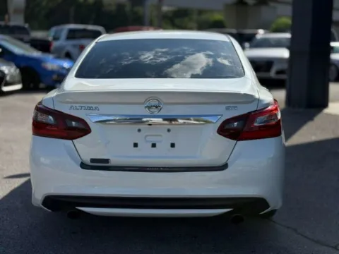 More photos of 2017 Nissan Altima 2.5 SR at AUTOLAND, FL