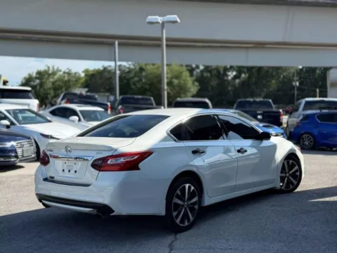 More photos of 2017 Nissan Altima 2.5 SR at AUTOLAND, FL