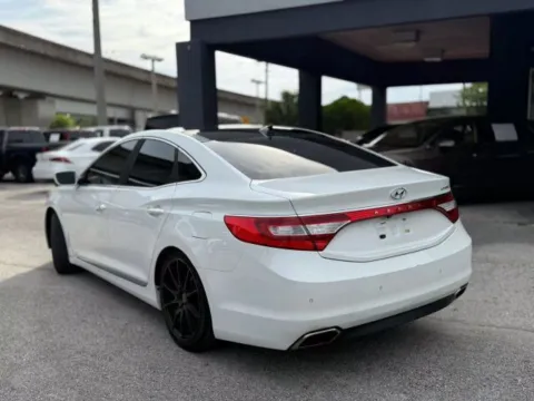 Another view of 2017 Hyundai Azera Limited for sale in Jacksonville, FL at AUTOLAND