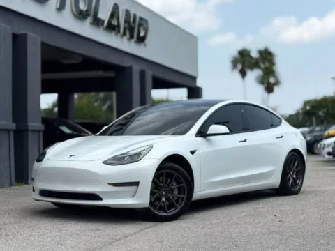 White 2021 Tesla Model 3 Standard Range Plus for sale in Jacksonville, FL