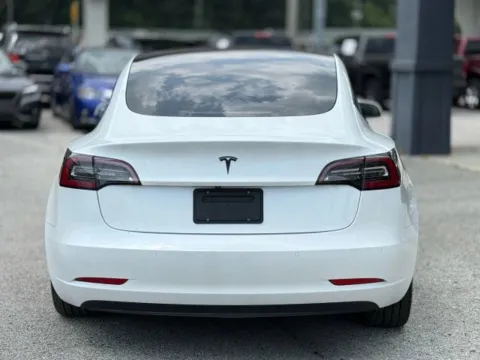 More photos of 2021 Tesla Model 3 Standard Range Plus at AUTOLAND, FL