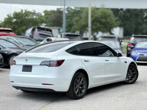 More photos of 2021 Tesla Model 3 Standard Range Plus at AUTOLAND, FL