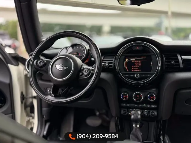 2017 MINI Cooper Base - Photo 19