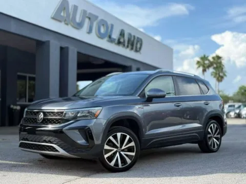 Silver 2022 Volkswagen Taos 1.5T SE for sale in Jacksonville, FL