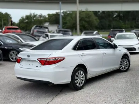 More photos of 2017 Toyota Camry Hybrid LE at AUTOLAND, FL
