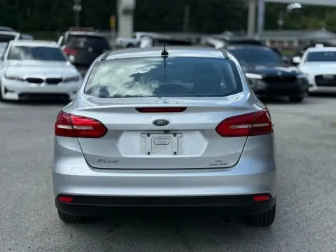 More photos of 2016 Ford Focus SE at AUTOLAND, FL
