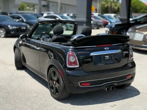 More photos of 2010 MINI Cooper S at AUTOLAND, FL