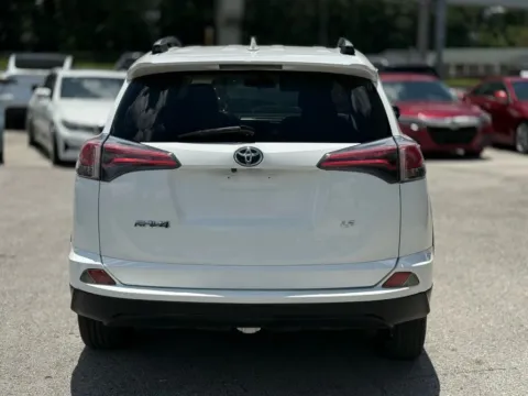 More photos of 2018 Toyota RAV4 LE Sport Utility 4D at AUTOLAND, FL