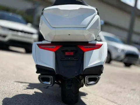 More photos of 2018 Honda GoldWing Tour at AUTOLAND, FL