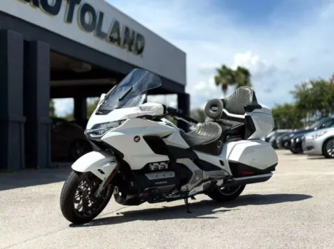 Beige 2018 Honda GoldWing Tour for sale in Jacksonville, FL