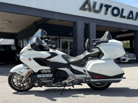 Photos of 2018 Honda GoldWing Tour for sale in Jacksonville, FL at AUTOLAND