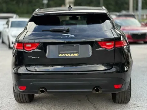 More photos of 2019 Jaguar F-PACE 25t Premium at AUTOLAND, FL