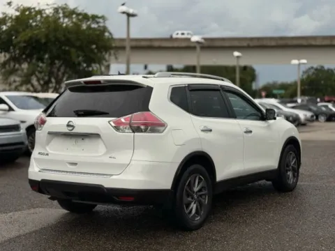 More photos of 2016 Nissan Rogue SL at AUTOLAND, FL